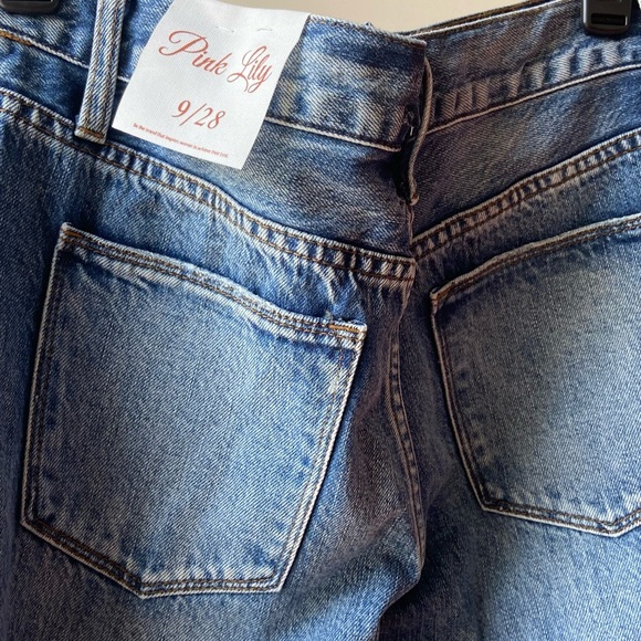 Brand spanking, new skinny blue jeans - Picture 5 of 5